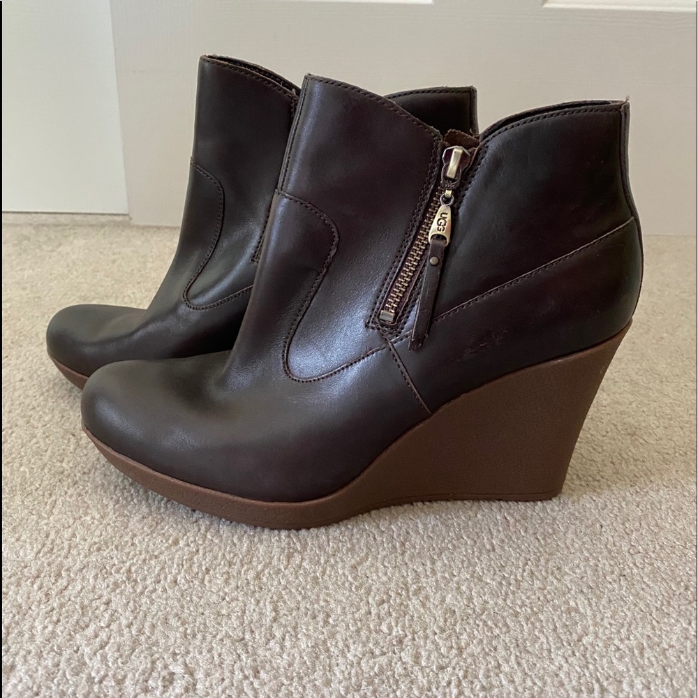 UGG Meredith Lodge Leather Wedge Sheepskin Boots